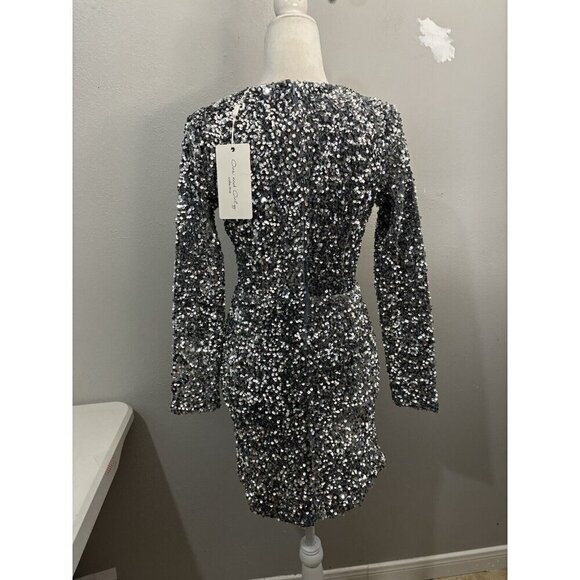 One And Only Sequin Silver Party Dress V Neck Short Fully Lines Stretchy Size XS - Picture 7 of 14